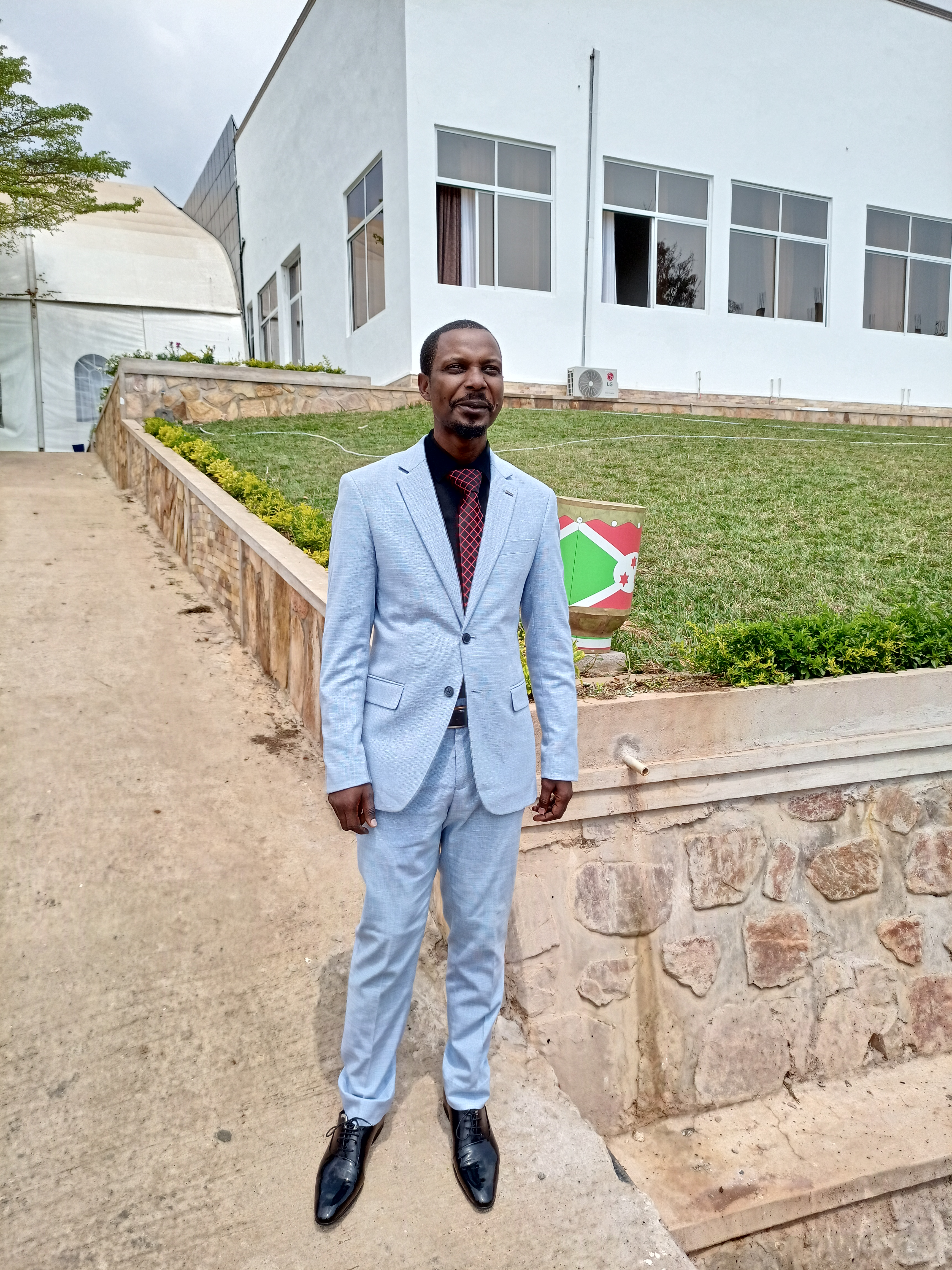 Dr Albin Isaac Uwimana 